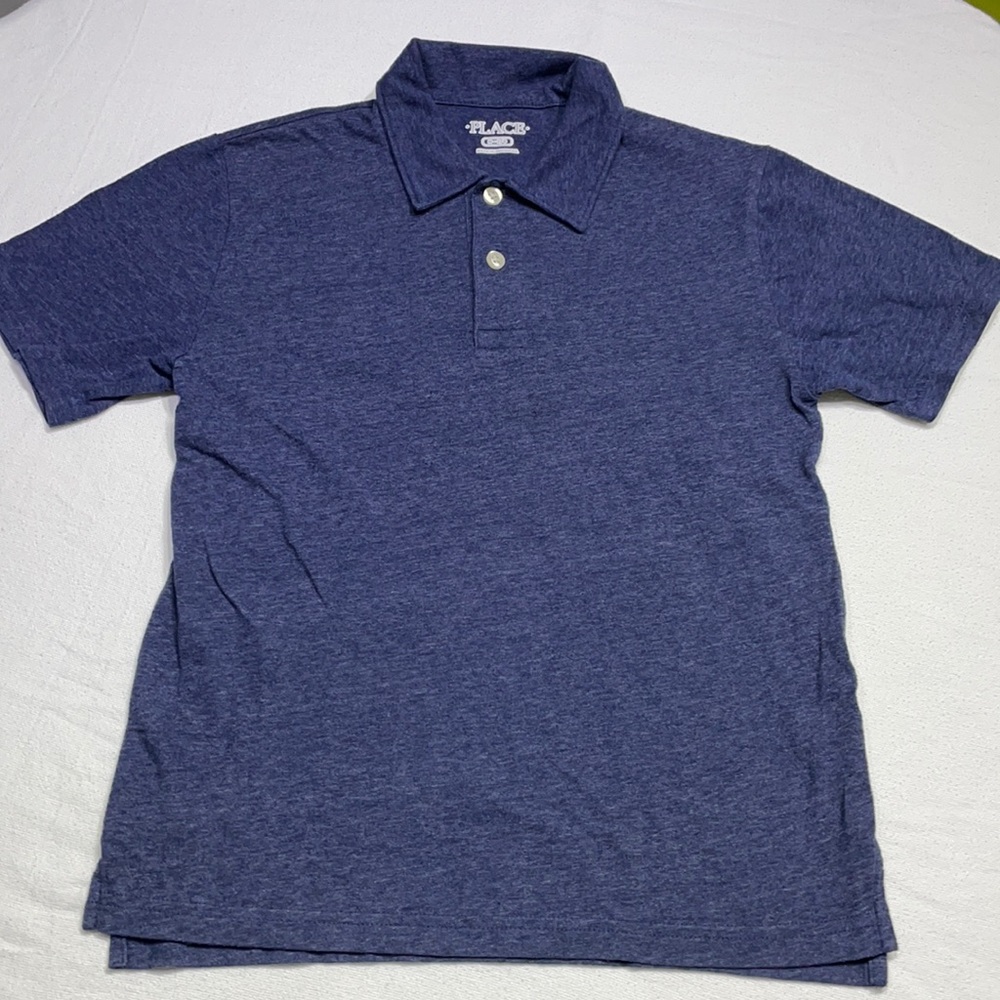Place navy blue boy t- shirt